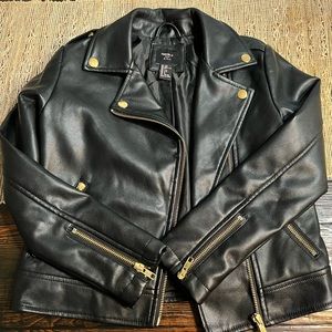 Girls Faux Leather Jacket Size 7/8. Forever 21. Excellent condition.